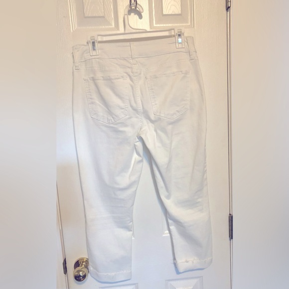 Cuffed Capri’s - Picture 3 of 3